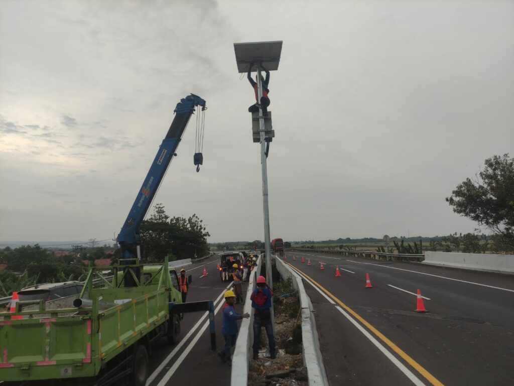 Pengadaan Dan Pemasangan Kamera Pantau Kondisi Lalu Lintas (CCTV) Pada ...