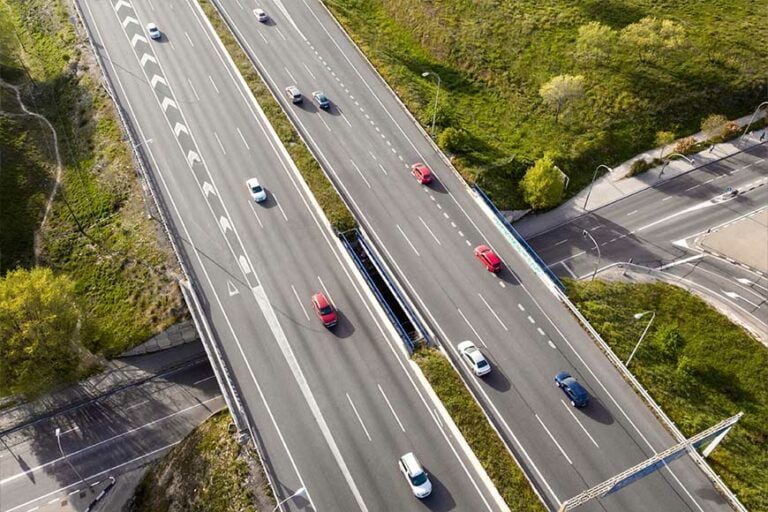 Mengatasi-Masalah-Umum-Jalan-Tol-dengan-Toll-Equipment-yang-Tepat