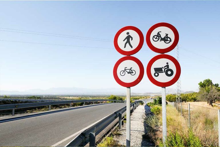 Mengenal-Komponen-SARKAPJA-Sebagai-Penunjang-Safety-di-Jalan-Raya