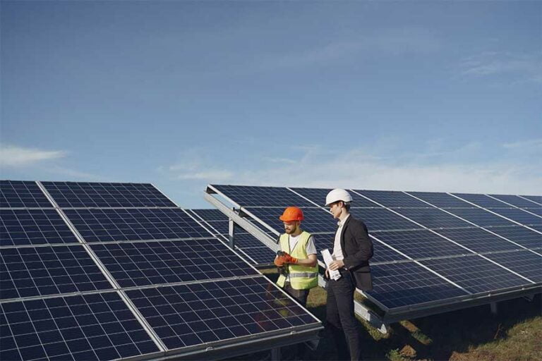 Mitos-vs-Fakta-PLTS-Polycrystalline-DCT