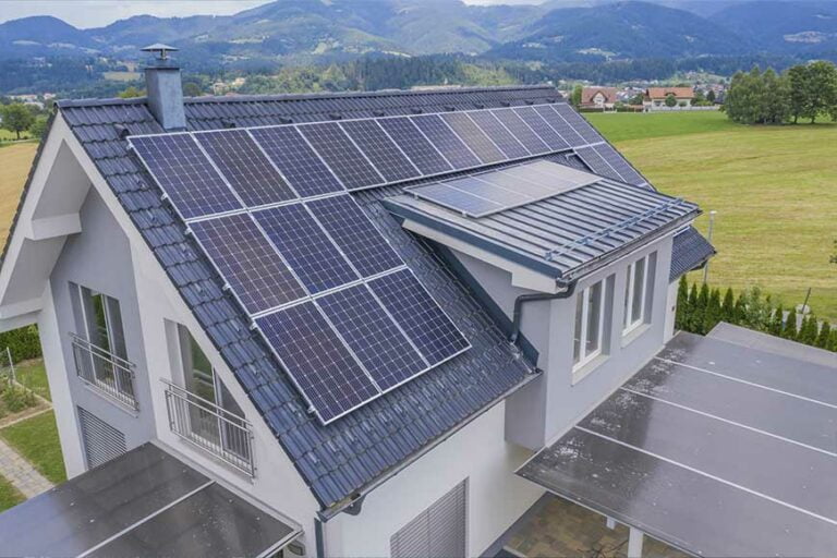 Kinerja-PLTS-Polycrystalline-di-Lingkungan-Kondisional-DCT