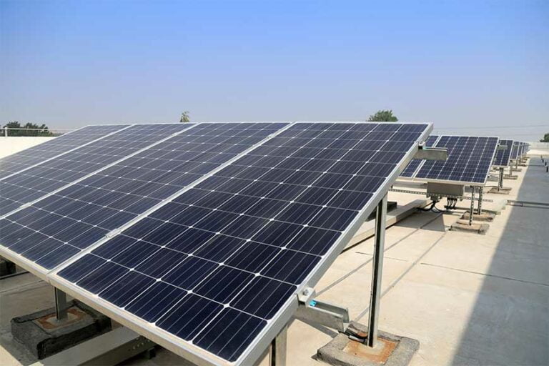 Sistem-Solar-Off-Grid-vs-On-Grid-Mana-yang-Cocok-untuk-Daerah-Terpencil-DCT