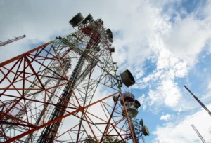 Produsen-Triangle-Tower-Menara-Segitiga-dan-Peran-Pentingnya-dalam-Jaringan-5G-DCT-1.