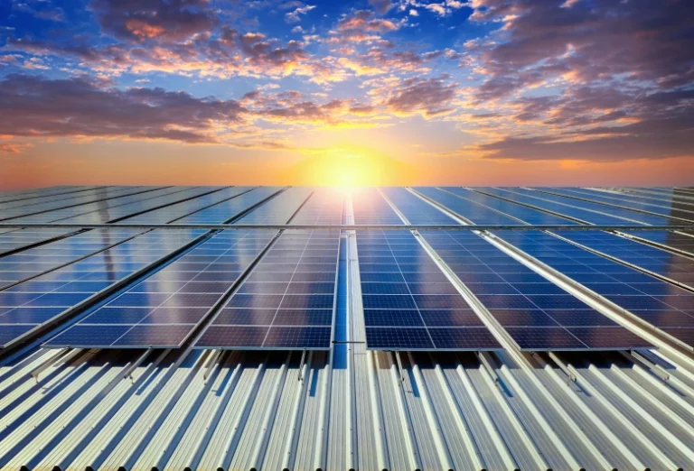Solar Power System: Pengertian, Jenis, Fungsi, Cara Kerja, Pemilihan Lokasi, Kapasitas, Aspek Hukum, Pemeliharaan, dan Pengaplikasiannya