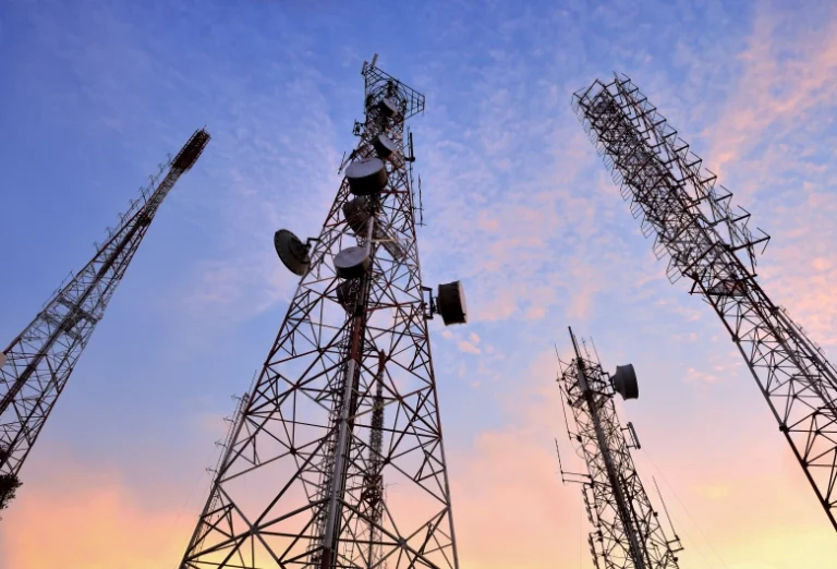 Pentingnya-Infrastruktur-Telekomunikasi-di-Daerah-Terpencil-dan-Pedesaan-DCT-1.