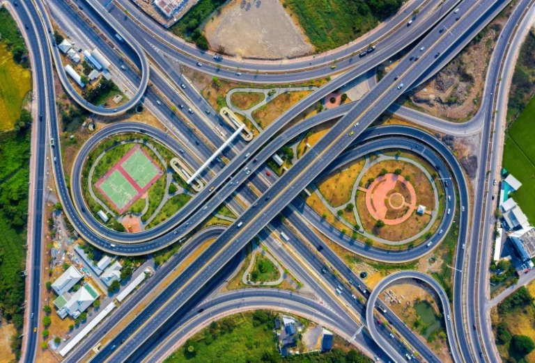 Konsep-Infrastruktur-yang-Saling-Terintegrasi-untuk-Membangun-Jalan-Tol-yang-Cerdas-DCT-1.