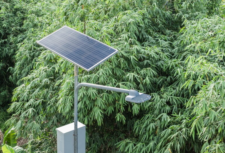 Smart-System-Panel-Surya-untuk-Penghematan-Energi-di-Area-Perkebunan-dan-Pertanian-DCT