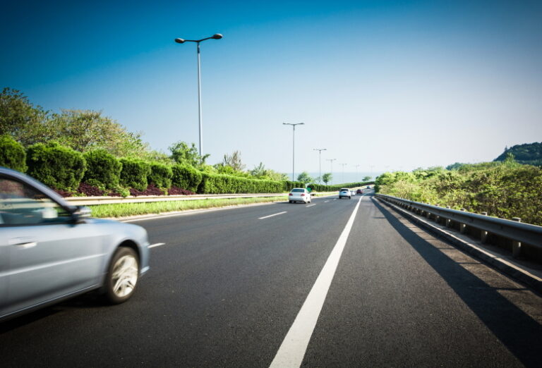 Jasa-Pemasangan-VMS-Jalan-Tol-untuk-Pengelolaan-Informasi-Pengguna-Kendaraan-DCT-1