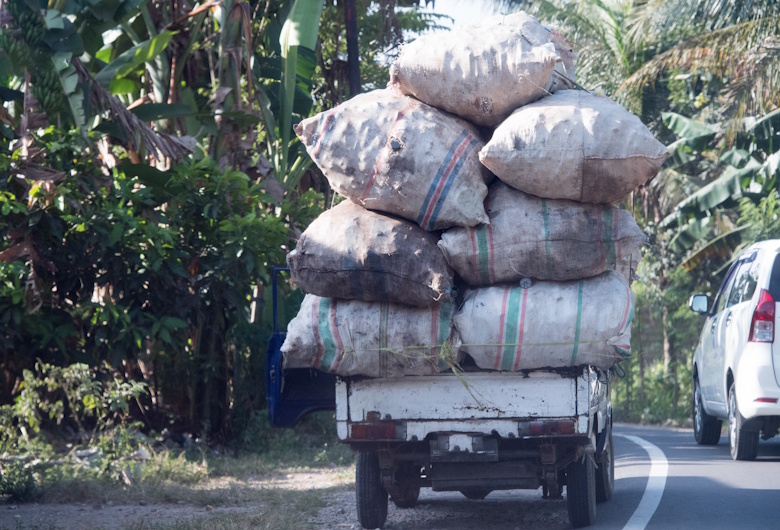 Dampak-Kendaraan-ODOL-Tidak-Hanya-Jalan-Rusak-Tapi-Juga-Unit-Angkut-DCT-1