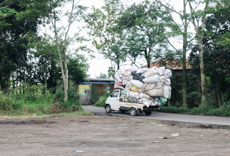 Dampak-Kendaraan-ODOL-Tidak-Hanya-Jalan-Rusak-Tapi-Juga-Unit-Angkut-DCT-2