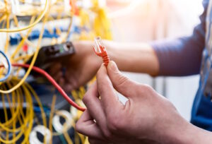 Kontraktor-Fiber-Optik-Profesional-untuk-Proyek-Skala-Kecil-hingga-Besar-DCT-1.