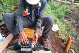 Kontraktor-Fiber-Optik-FO-Terpercaya-untuk-Proyek-Infrastruktur-Jaringan-DCT