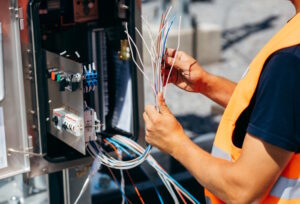 Penyedia-Jasa-Instalasi-Fiber-Optik-Tambang-Andal-dan-Berpengalaman-DCT