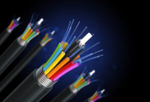 Fiber-Optik-FO-dan-Kabel-Tembaga-Mana-yang-Lebih-Unggul-untuk-Kebutuhan-Jaringan-DCT-1.