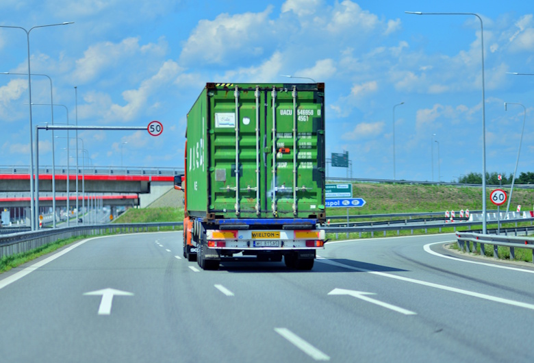 Solusi-Efektif-Pengawasan-ODOL-di-Jalan-Tol-Pelabuhan-Pertambangan-dan-Industri-DCT