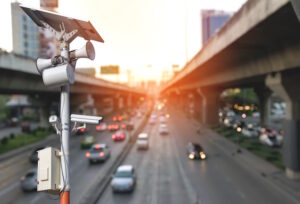 Keunggulan-Integrasi-WIM-dengan-CCTV-untuk-Pemantauan-Kendaraan-Berat-DCT