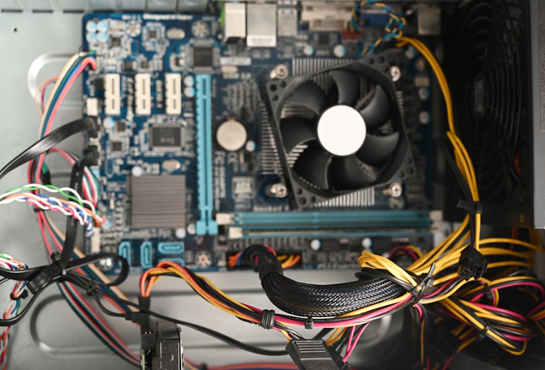 Komponen-Jaringan-Komputer-dan-Manfaatnya-bagi-Bisnis-DCT