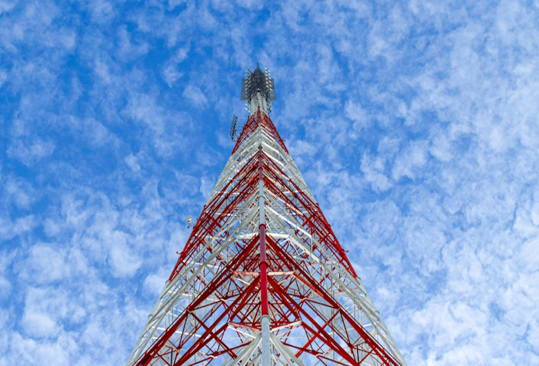 Cara-Kerja-Tower-Telekomunikasi-dalam-Mendukung-Jaringan-Seluler-DCT