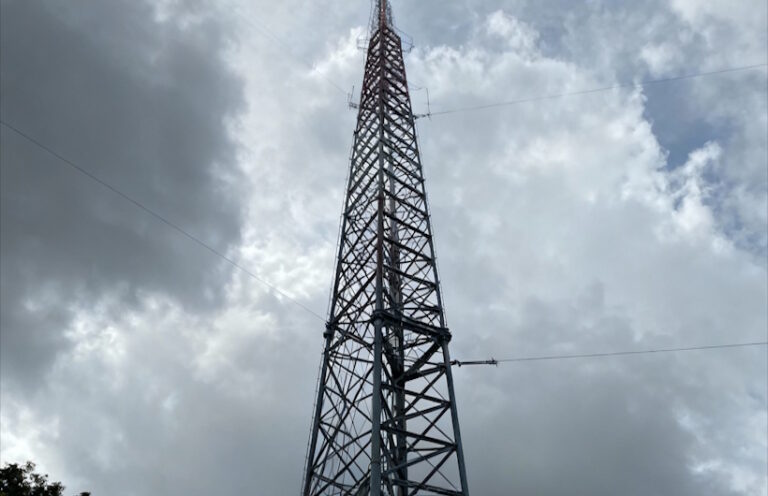 Kontraktor-Tower-Triangle-Layanan-Desain-Pemasangan-hingga-Perawatan-DCT