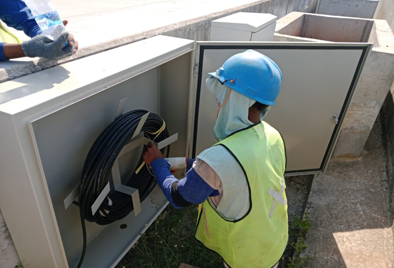 Mengatasi-Hambatan-Sinyal-di-Perkebunan-dengan-Pemasangan-Kabel-Fiber-Optik-DCT