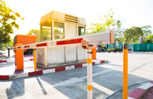 Panduan-Memilih-Barrier-Gate-Otomatis-Terbaik-untuk-Perumahan-dan-Komersial-DCT