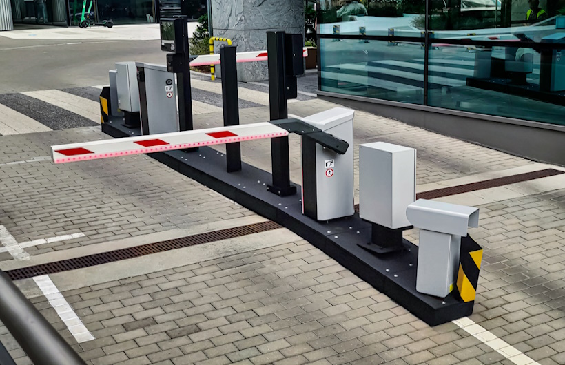 Jasa Instalasi Lengkap: Barrier Gate, Kamera ANPR, Software, dan Server Management