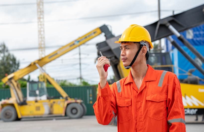 Masalah Koordinasi Lapangan Bisa Teratasi dengan PTT (Push to Talk) Over Cellular untuk Operasional Industri