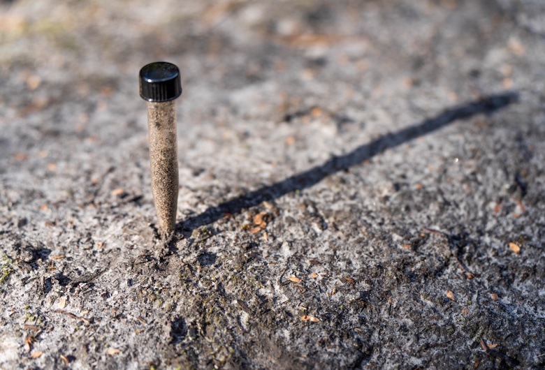 Grounding-Penangkal-Petir-Pengertian-Fungsi-Cara-Kerja-dan-Standar-Nilai-Ohm-yang-Ideal