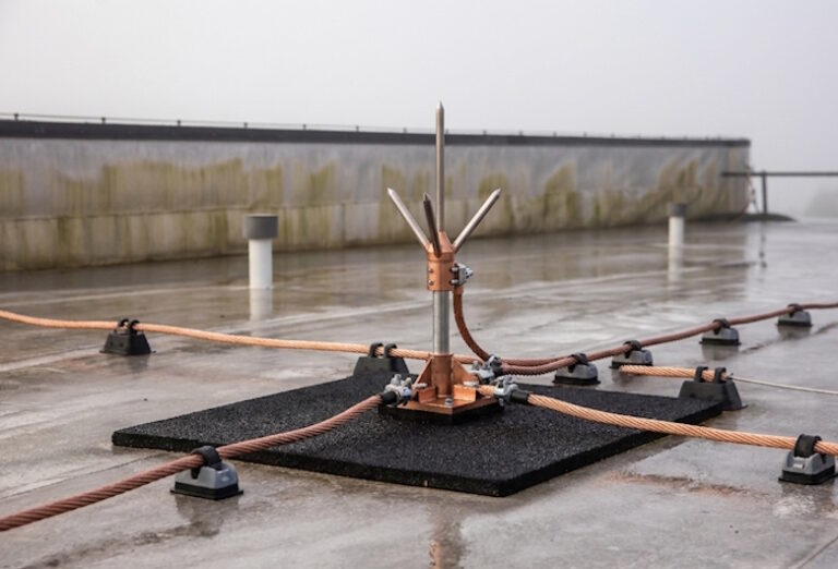 Sistem-Grounding-Penangkal-Petir-Arsitektur-Lengkap-dari-Elektroda-hingga-Pembumian-DCT